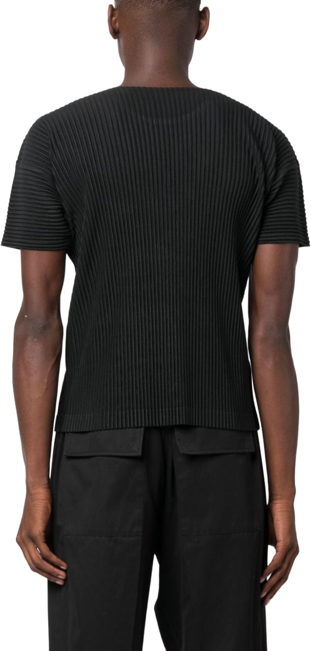 HOMME PLISSÉ ISSEY MIYAKE T-Shirts And Polos Black Zwart