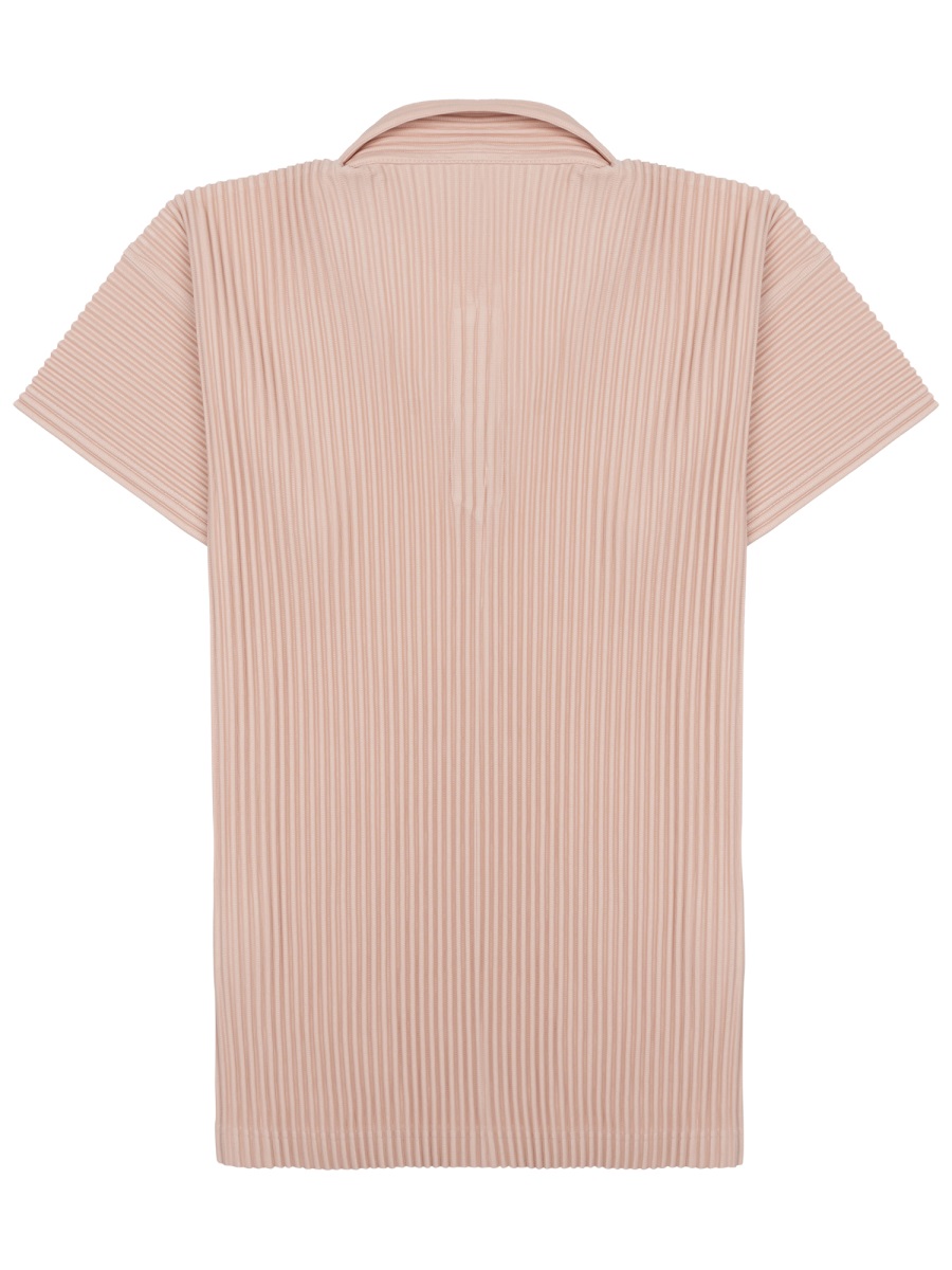 HOMME PLISSÉ ISSEY MIYAKE Pleated Pink Polo Shirt with Relaxed Fit and Classic Collar Neutraal