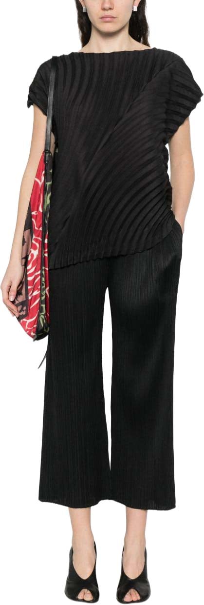 HOMME PLISSÉ ISSEY MIYAKE Trousers Black Zwart
