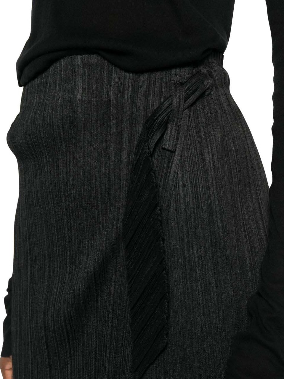 HOMME PLISSÉ ISSEY MIYAKE Trousers Black Zwart