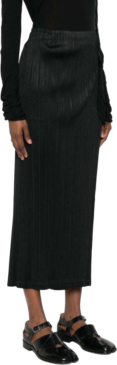 HOMME PLISSÉ ISSEY MIYAKE Trousers Black Zwart