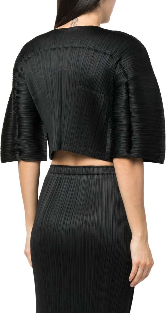 HOMME PLISSÉ ISSEY MIYAKE Sweaters Black Zwart