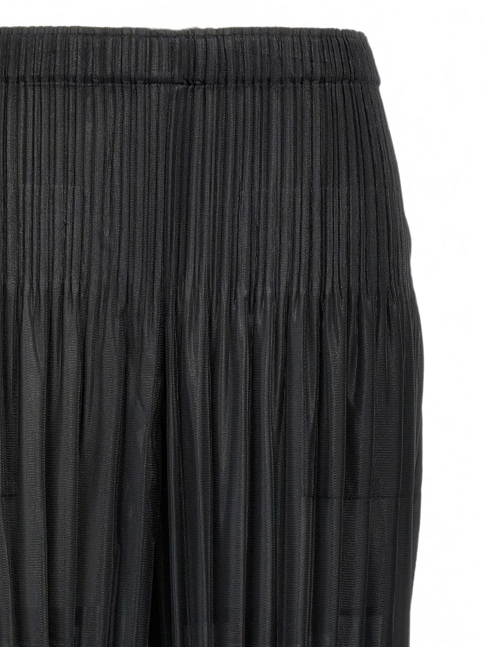HOMME PLISSÉ ISSEY MIYAKE Trousers Black Zwart