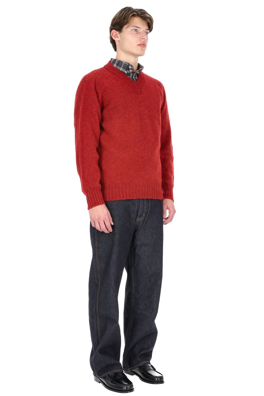 Howlin Shetland Boxy Fit Wool V-Neck Sweater Rood
