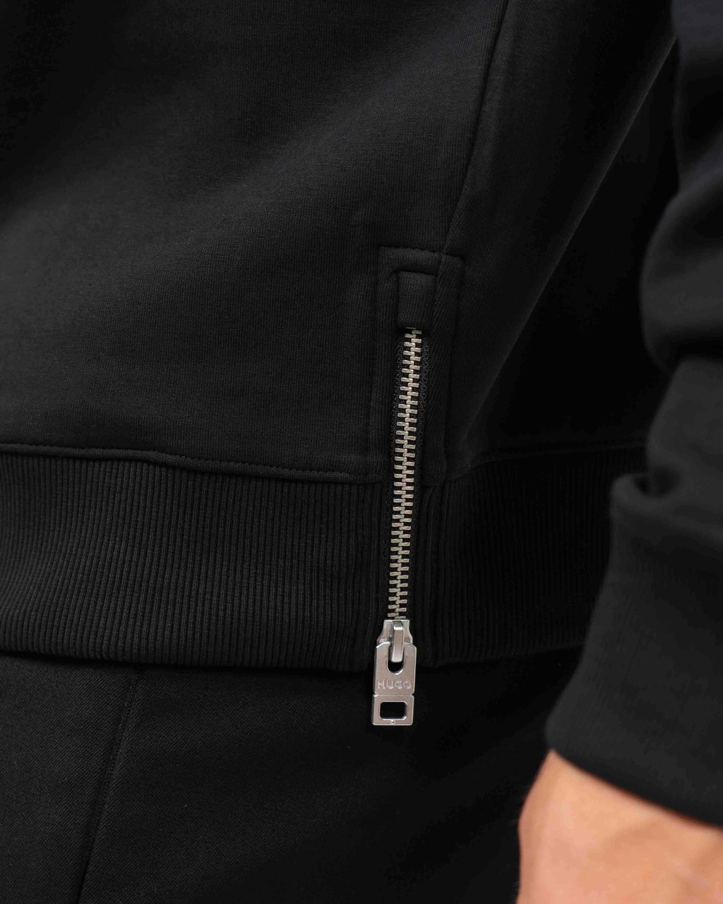 Hugo Dargen Sweater Zwart