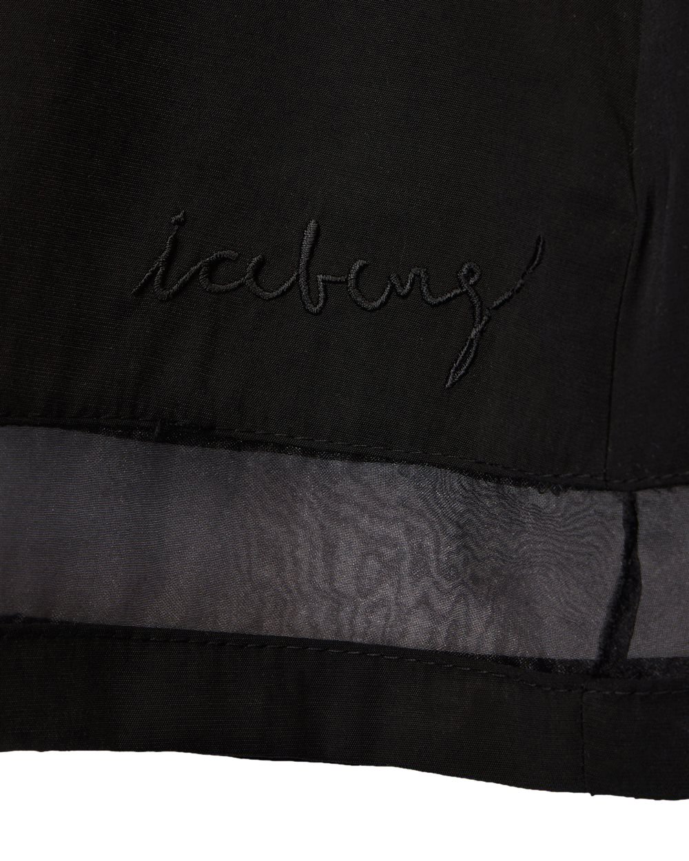 Iceberg KIDS - Black fabric shorts with elastic waist and grey stripe on the bottom Zwart