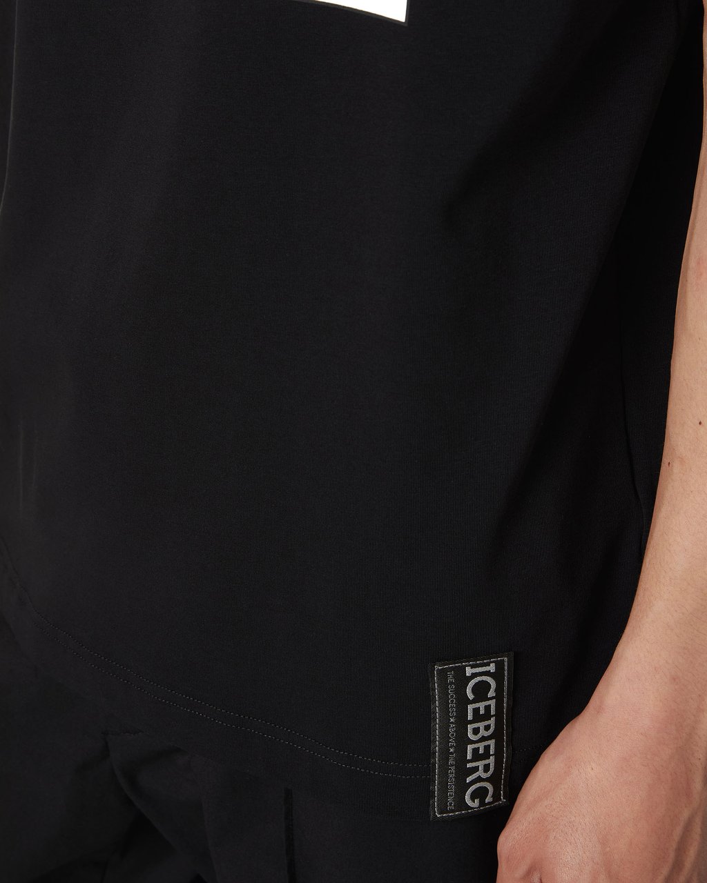 Iceberg Sustainable cotton black T-shirt with Looney Tunes print Zwart