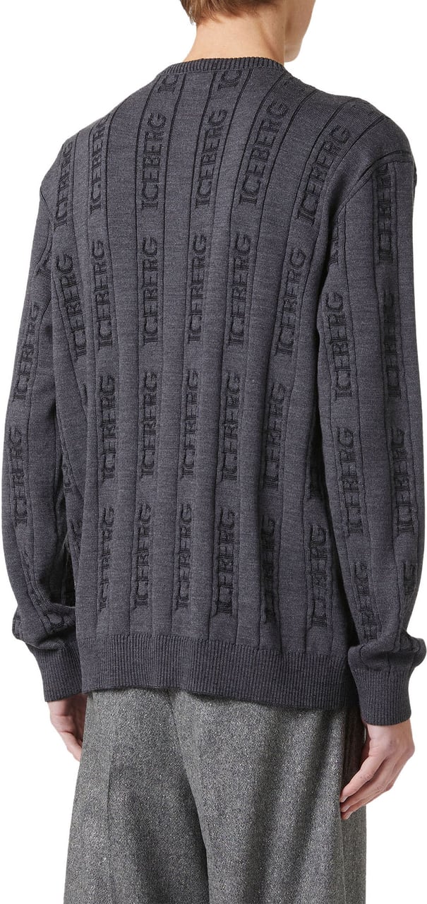 Iceberg Crewneck Sweater in Anthracite Melange in Extrafine Merino Wool Grijs