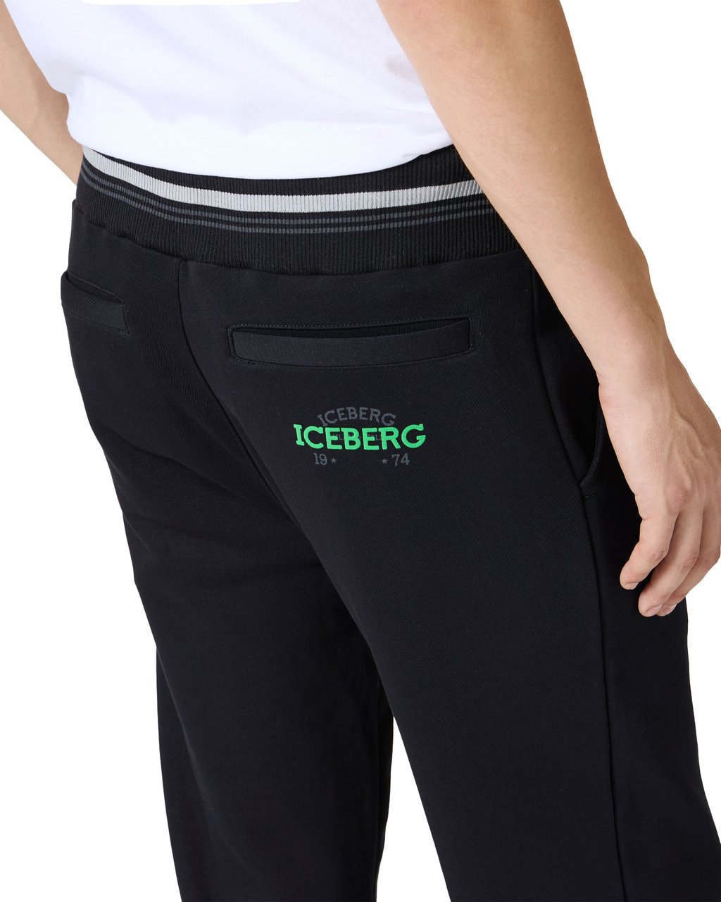 Iceberg Dark black jogger in sustainable fleece with embossed Iceberg logo Zwart
