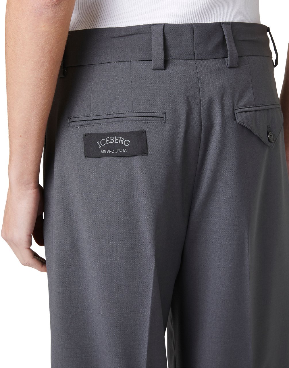 Iceberg Wide leg trousers in cool wool fabric, dark grey Grijs