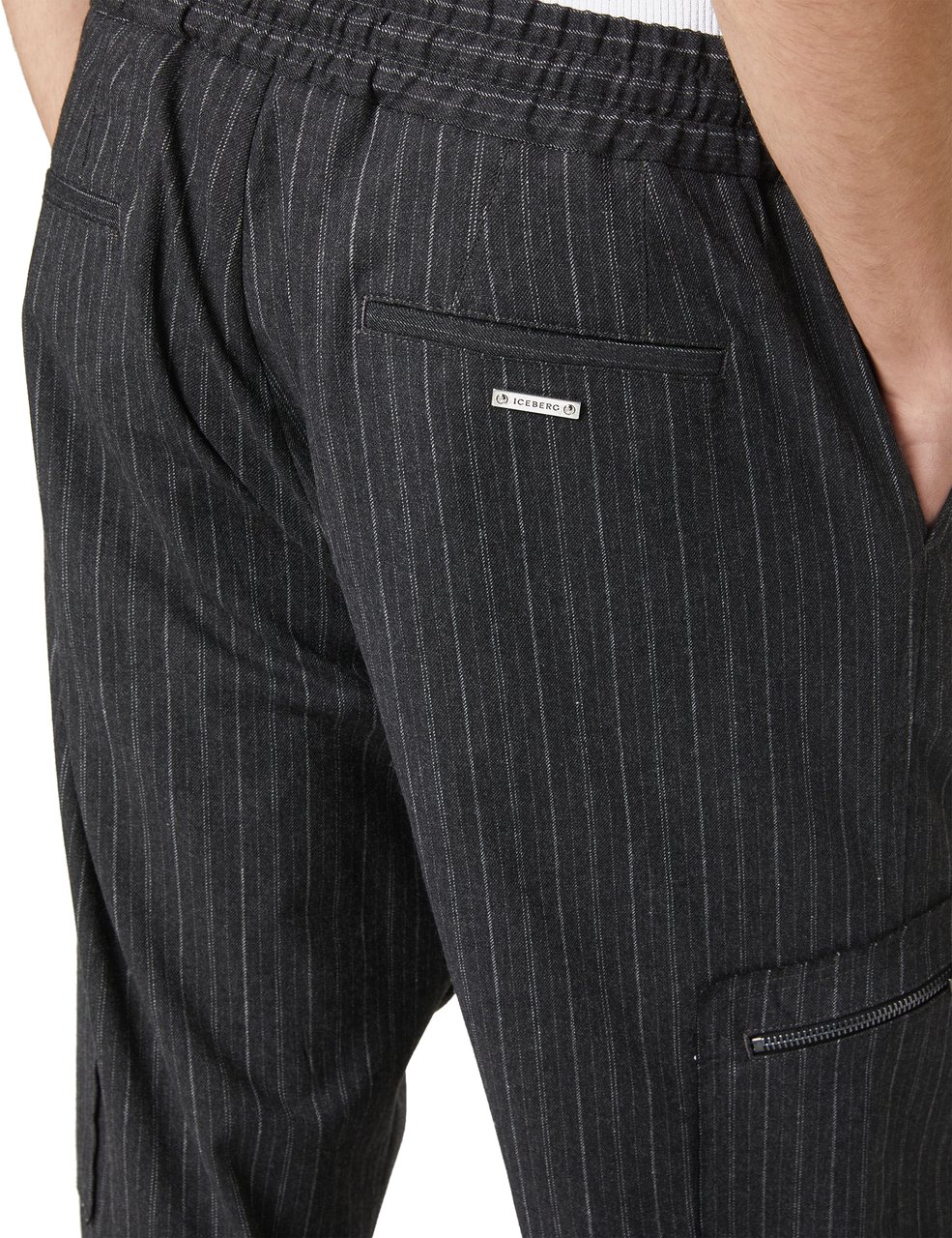 Iceberg Light grey and navy grey pinstriped cargo fit trousers Zwart