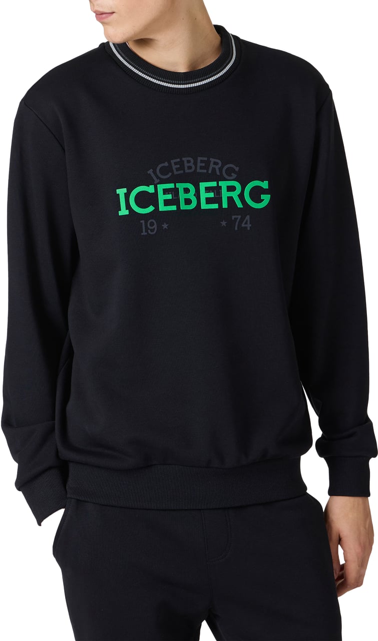 Iceberg Slim fit black crewneck in sustainable fleece Zwart