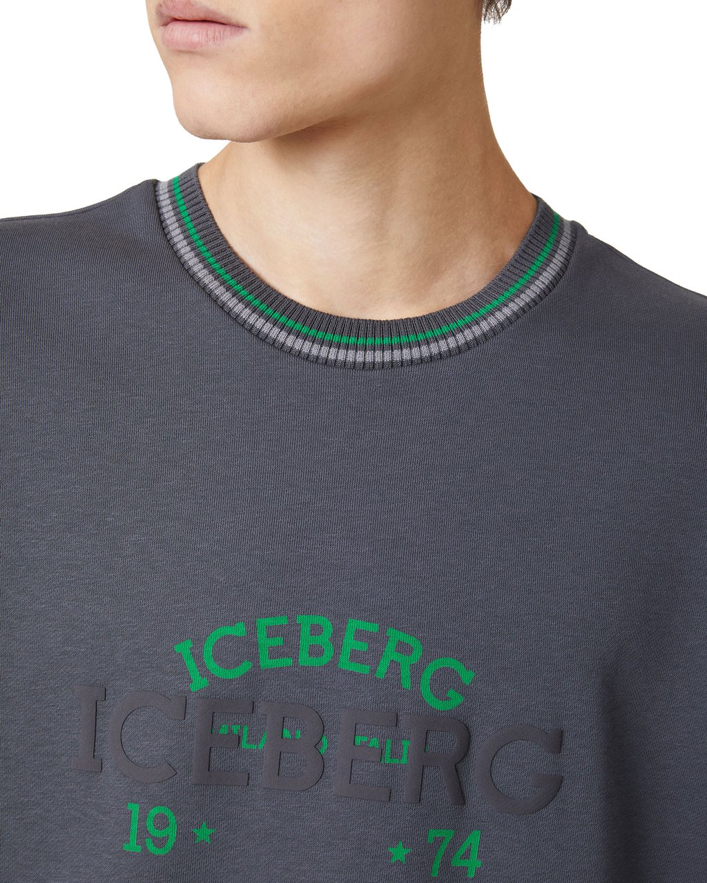 Iceberg Dark grey slim fit crewneck in dark grey sustainable fleece Grijs
