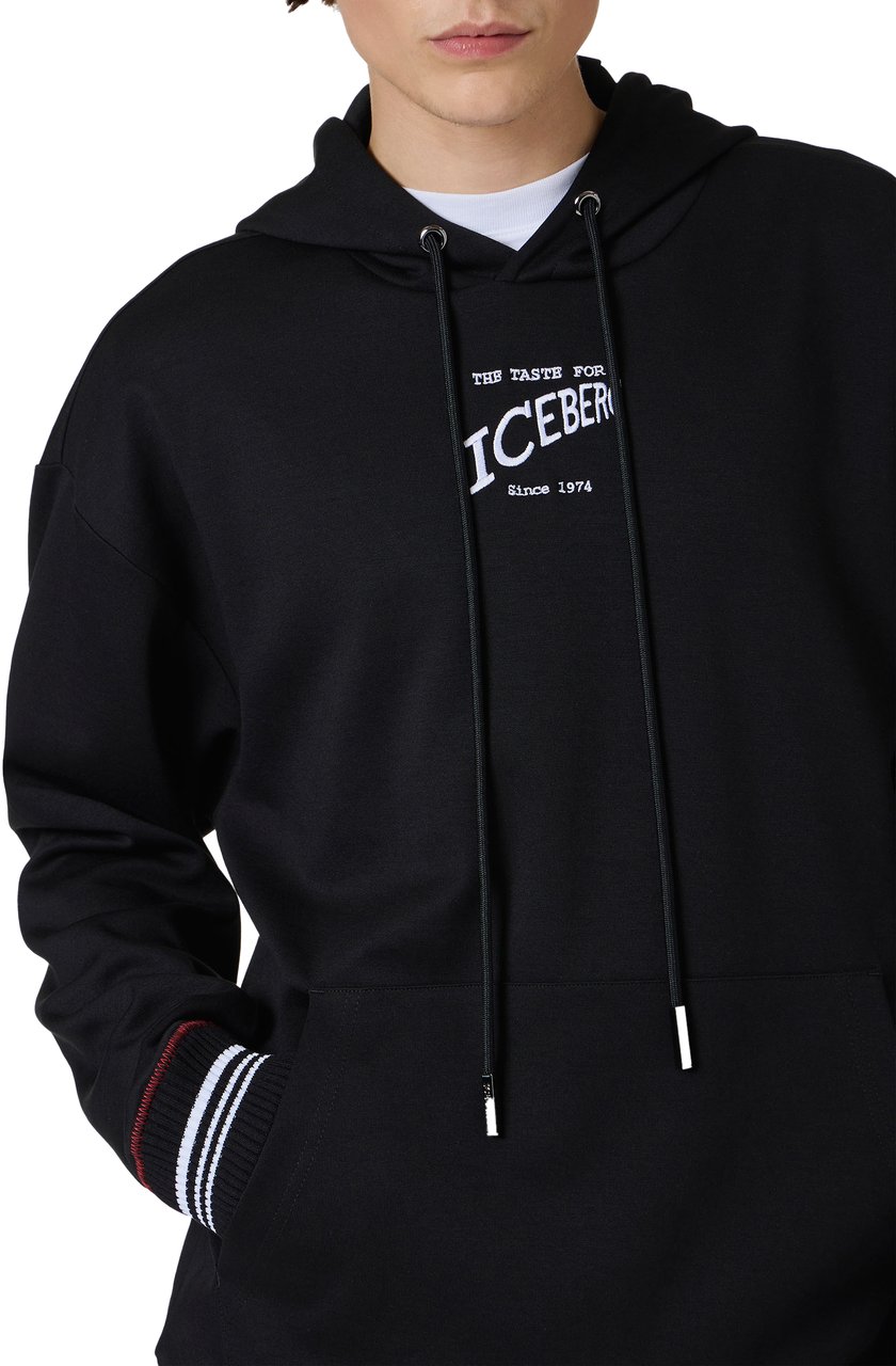 Iceberg Regular fit hoodie in black scuba with Iceberg logo embroidery and striped ribs Zwart