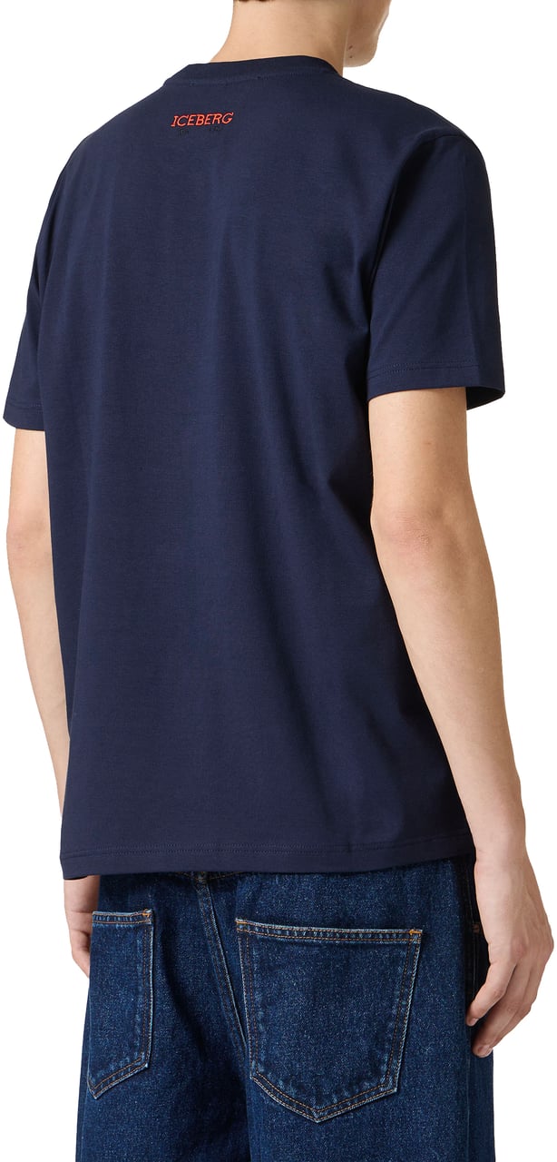 Iceberg Slim fit blue T-shirt with Peanuts embroidery and Iceberg logo on the back Blauw