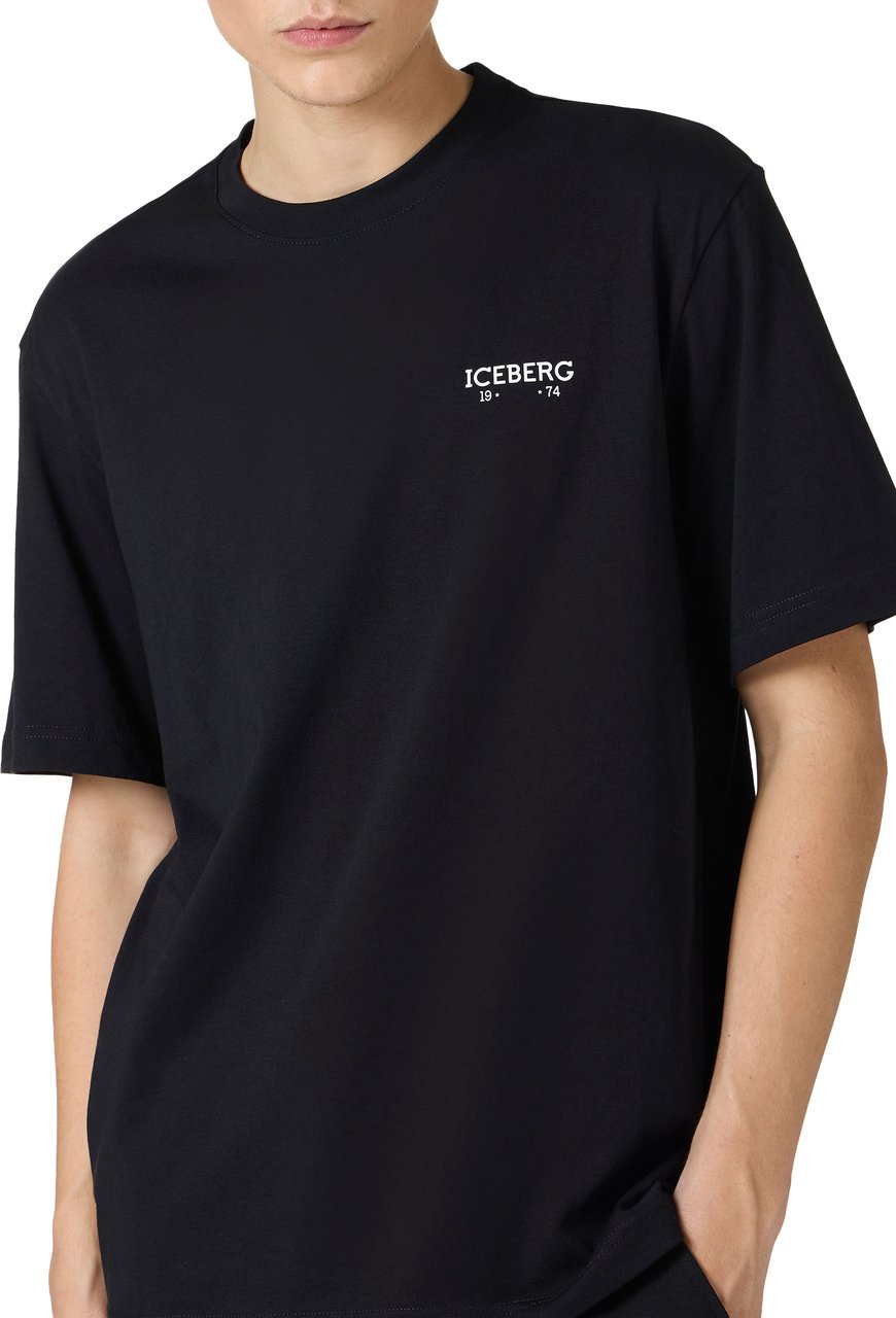 Iceberg Regular fit black white T-shirt with embossed Iceberg logo print Zwart