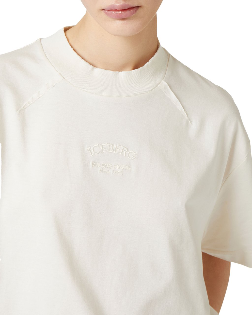 Iceberg Vanilla boxy fit T-shirt in fixed jersey with embroidered Iceberg logo Wit