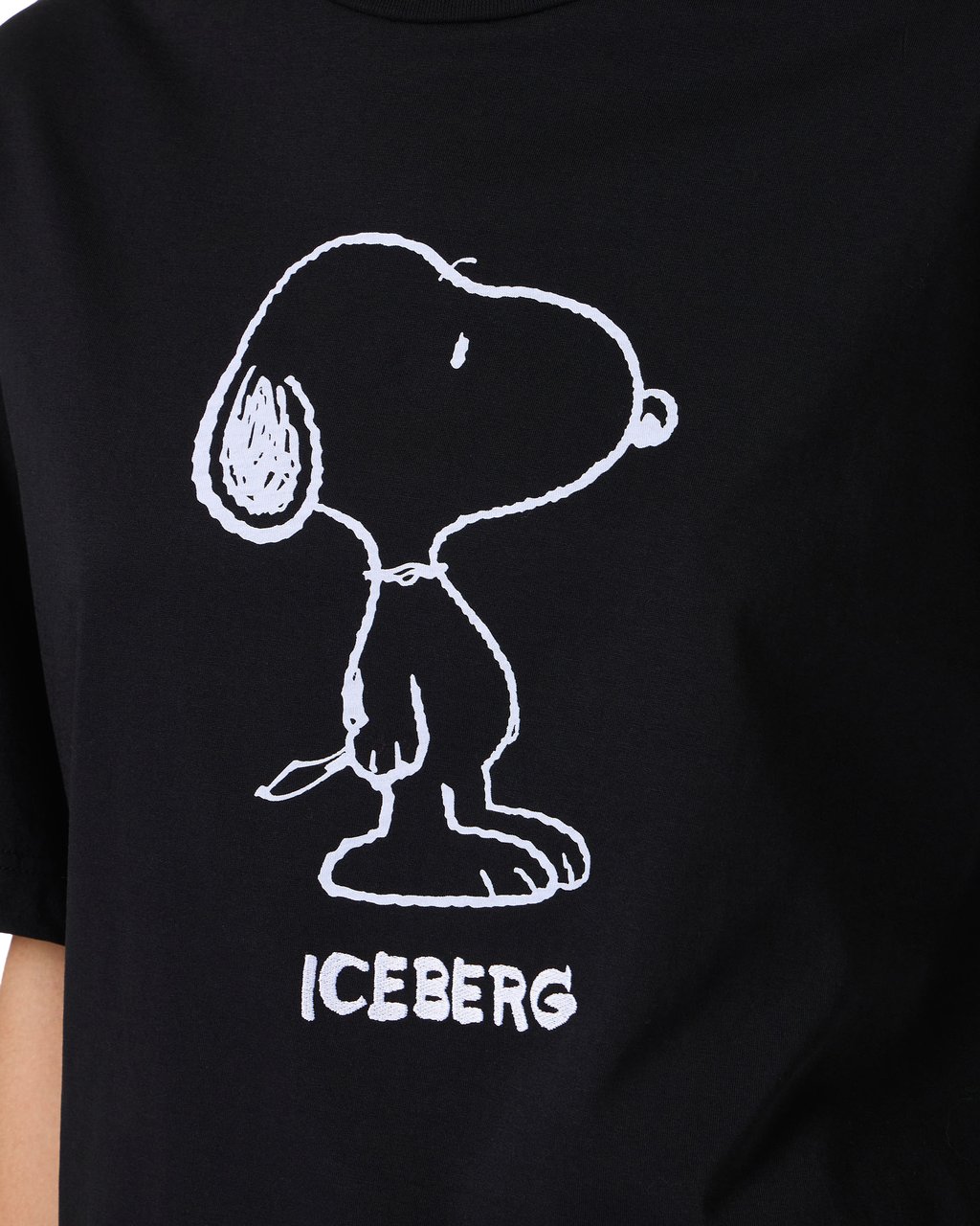 Iceberg Black relaxed fit T-shirt in fixed jersey with Snoopy applique Zwart