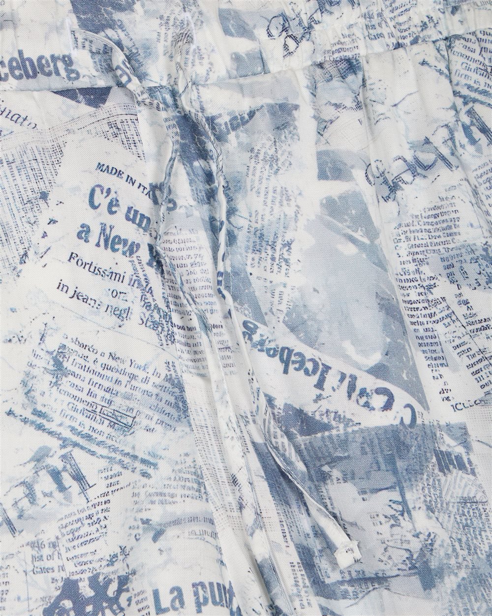 Iceberg KIDS - Optic white Bermuda shorts for boys with graphic print Wit