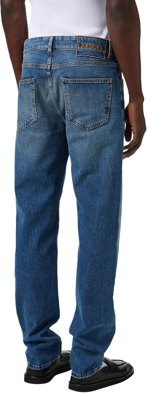 Iceberg Indigo 5-pocket stone-washed denim pants with a regular fit Blauw