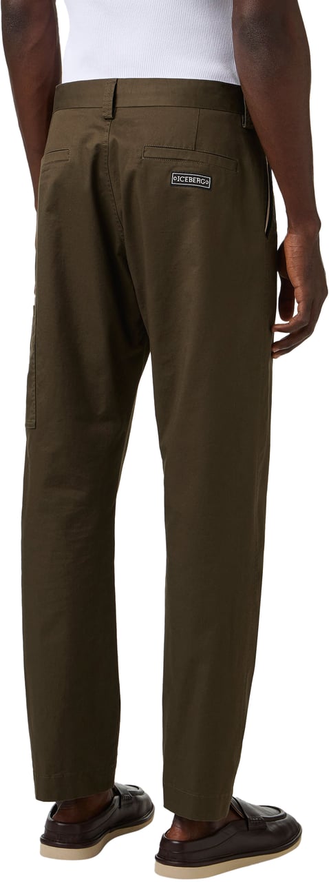 Iceberg Dark military green regular fit pants in stretch gabardine Groen