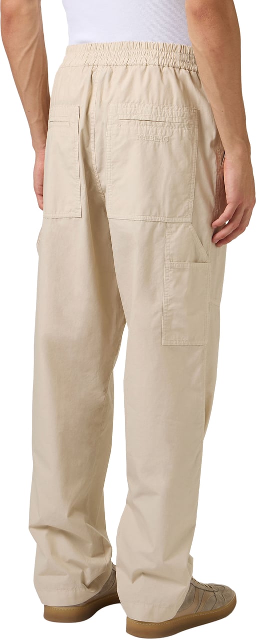 Iceberg Beige cargo pants in a garment-dyed parachute fabric Beige