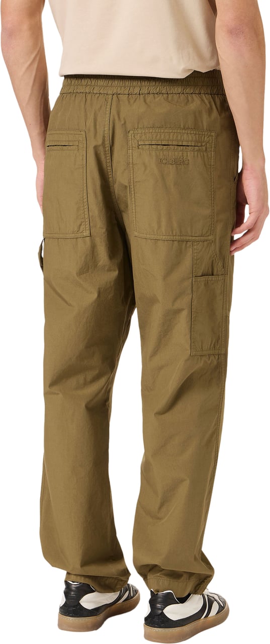 Iceberg Khaki cargo pants in a garment-dyed parachute fabric Groen