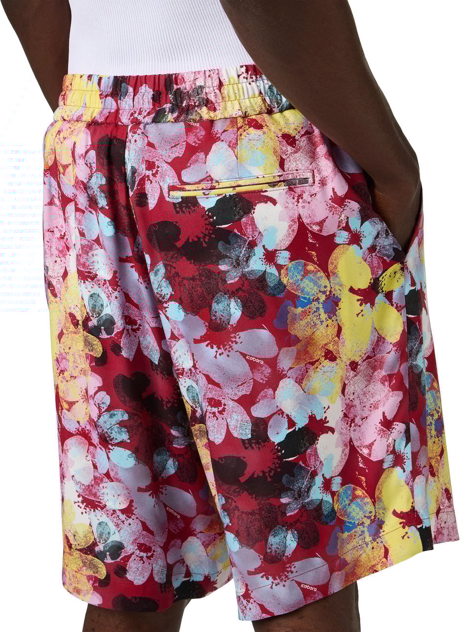 Iceberg Regular fit Bermuda shorts with a pattern on a red background, made from viscose Divers