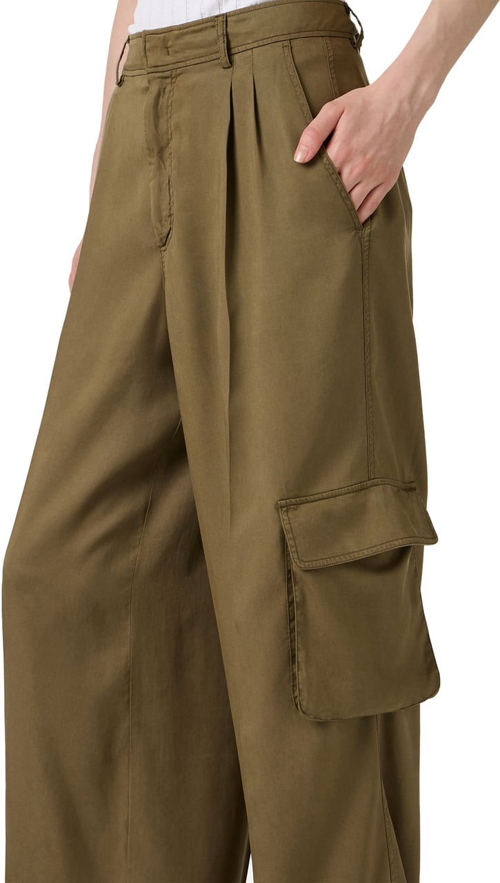 Iceberg Khaki relaxed fit jacket in technical fabric Groen