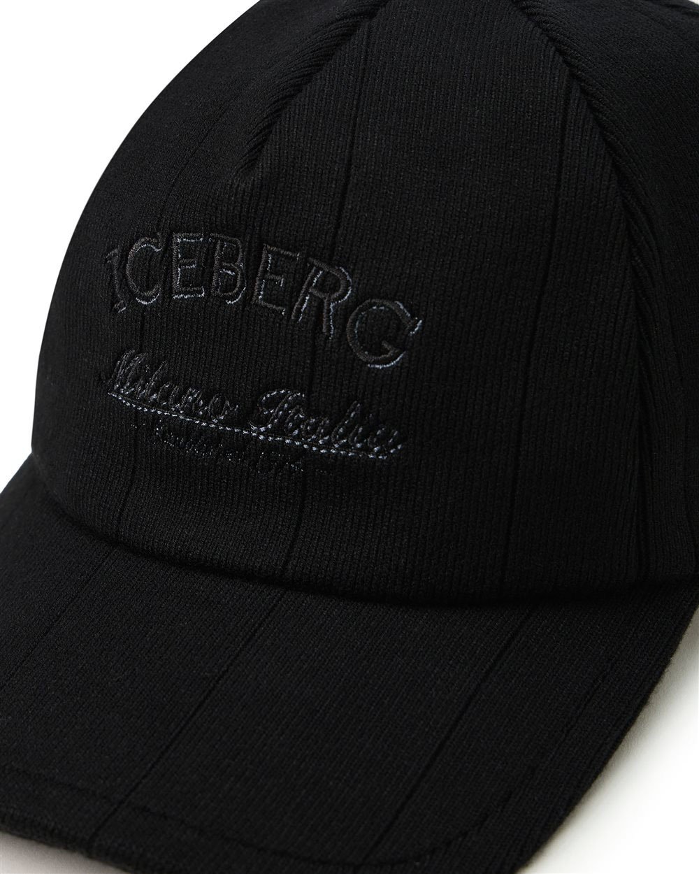 Iceberg Black baseball cap in ribbed knit Zwart