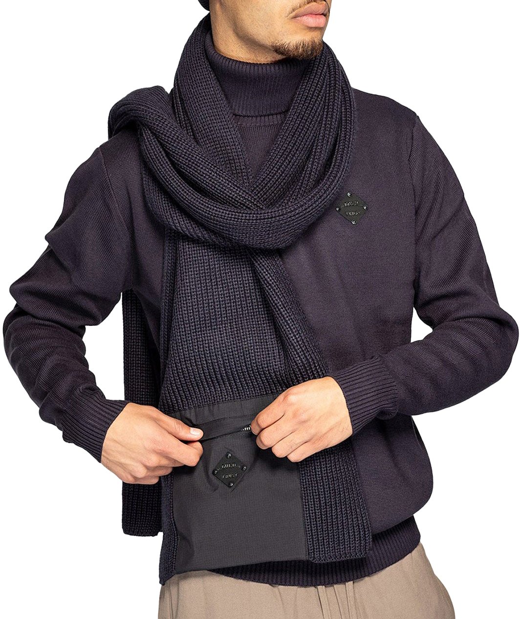 In Gold We Trust The Nada Salute Blauw