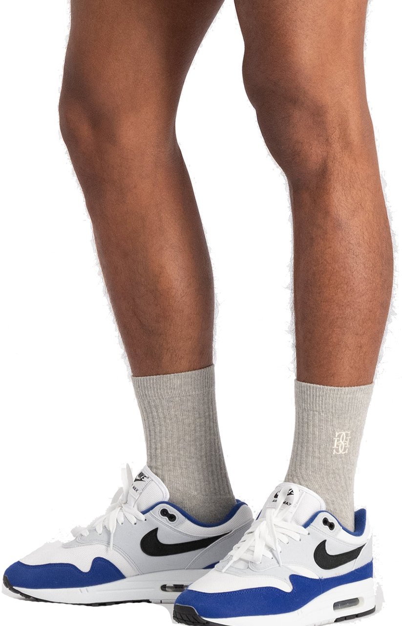 In Gold We Trust The Everyday Grey Grijs