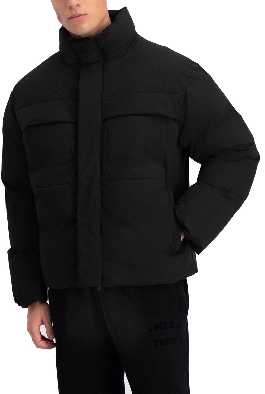 In Gold We Trust The Volume Zwart