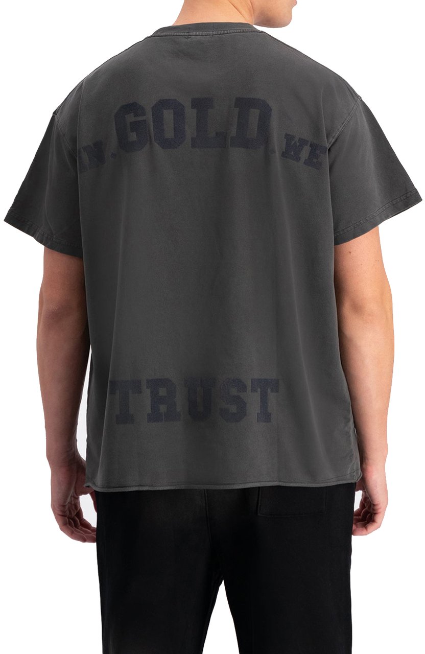 In Gold We Trust The Strict T-shirt Black Grijs