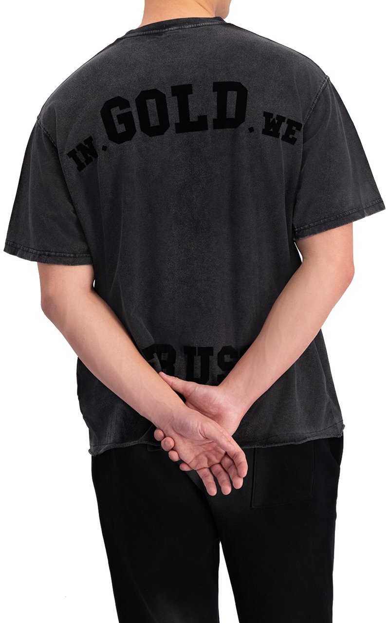 In Gold We Trust The Strict T-shirt Grey Zwart