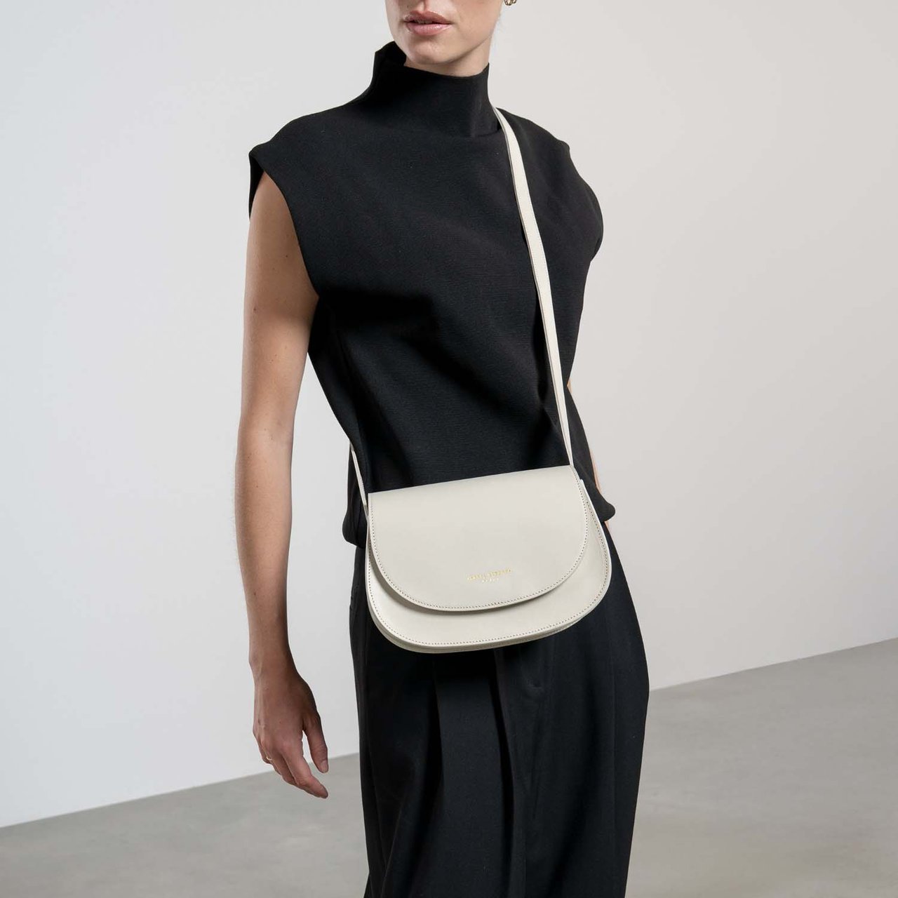 Isabel Bernard Montmarte Madelon Crossbody Tas Neutraal