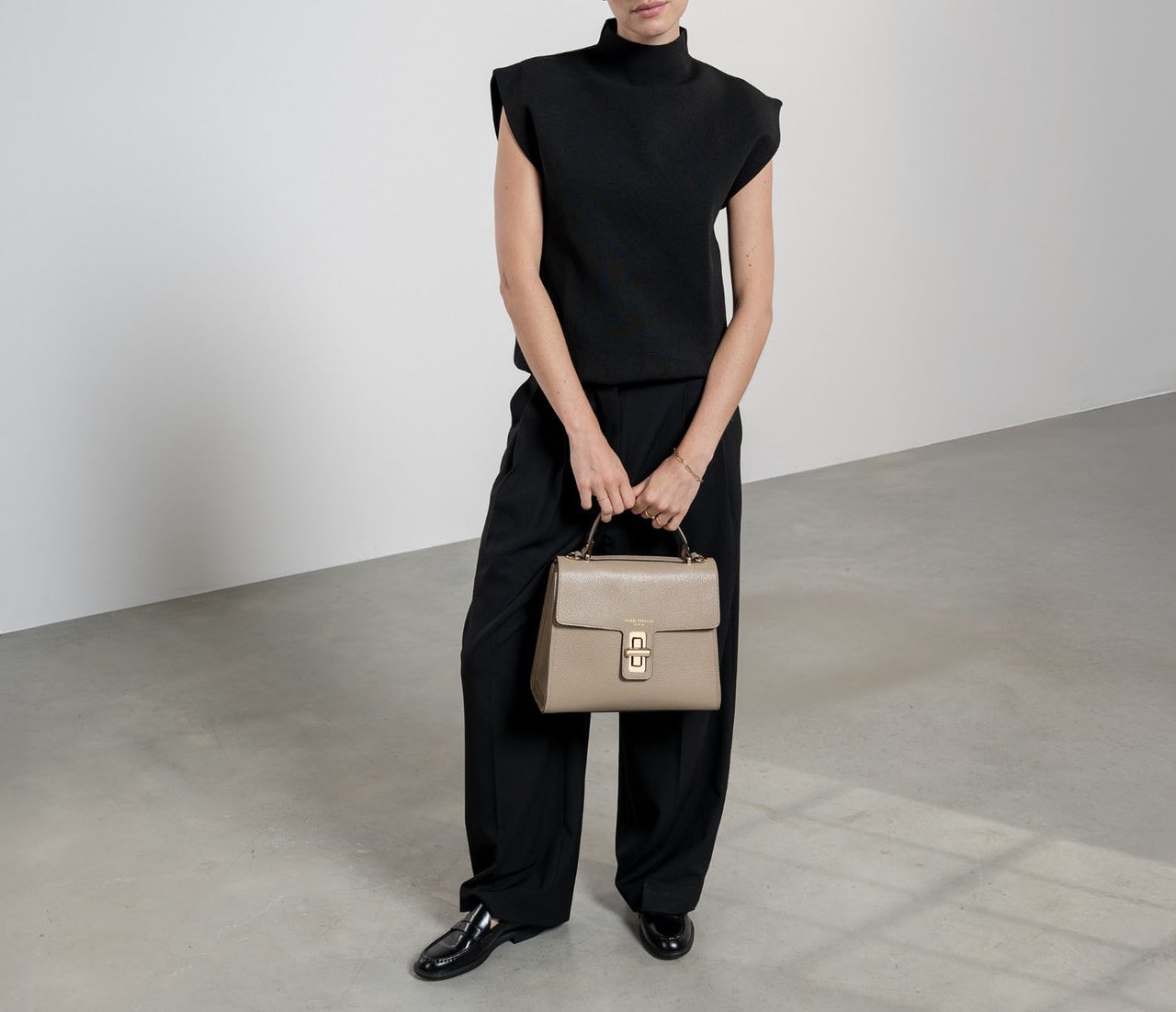 Isabel Bernard Femme Forte Simone Kalfsleer Handtas Taupe