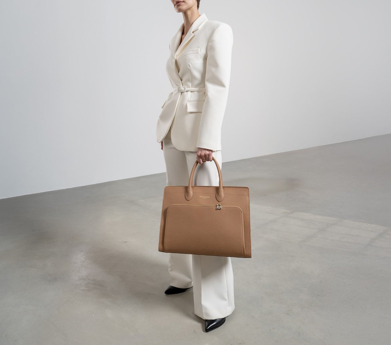 Isabel Bernard Honoré Nadine Handtas Neutraal