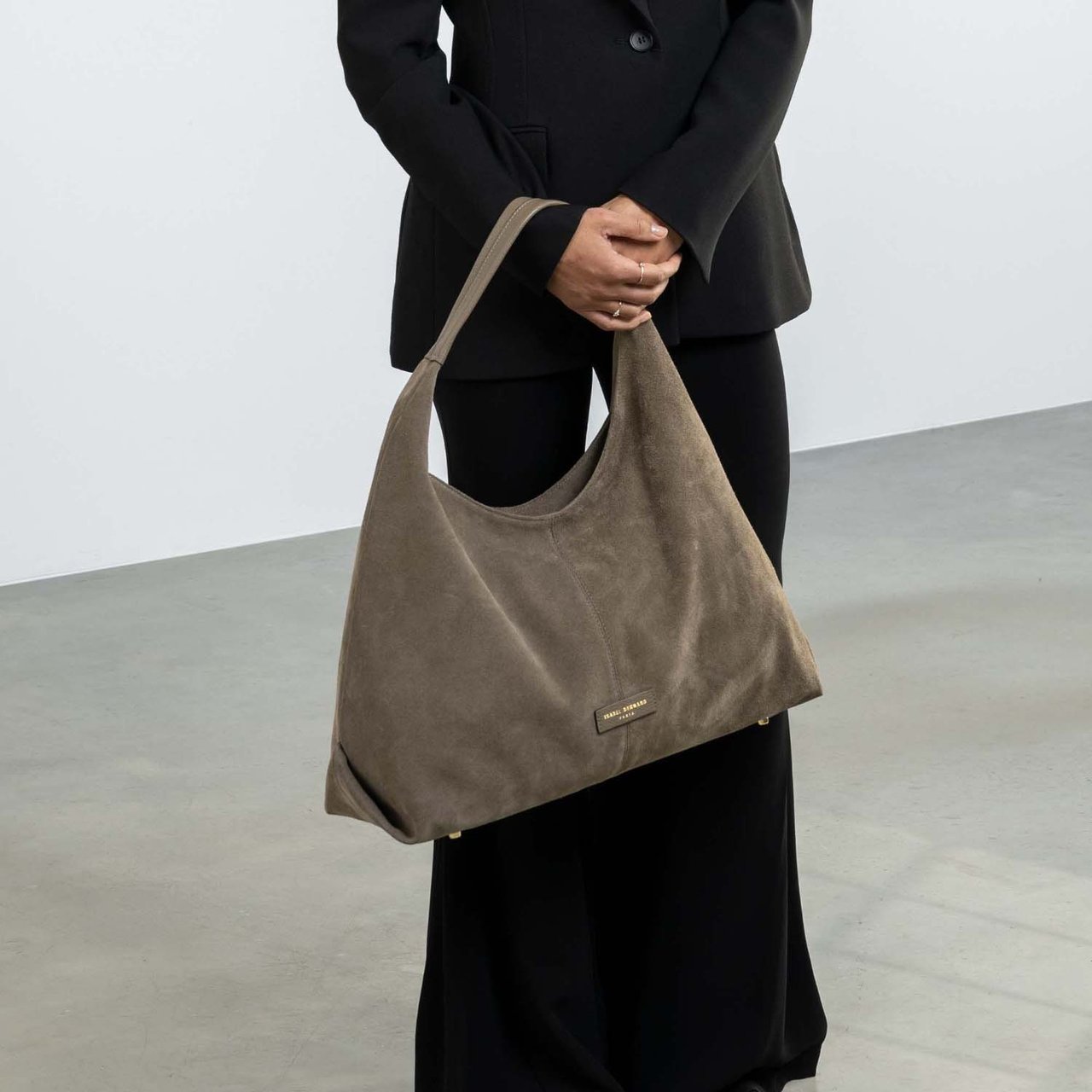 Isabel Bernard Honoré Grace Schoudertas Taupe