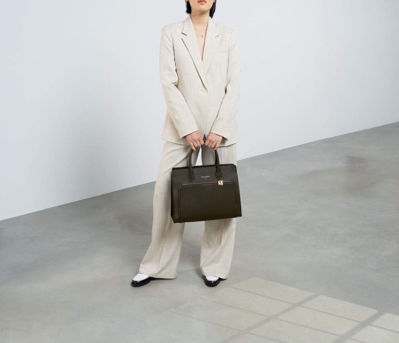 Isabel Bernard Honoré Nadine Handtas Bruin