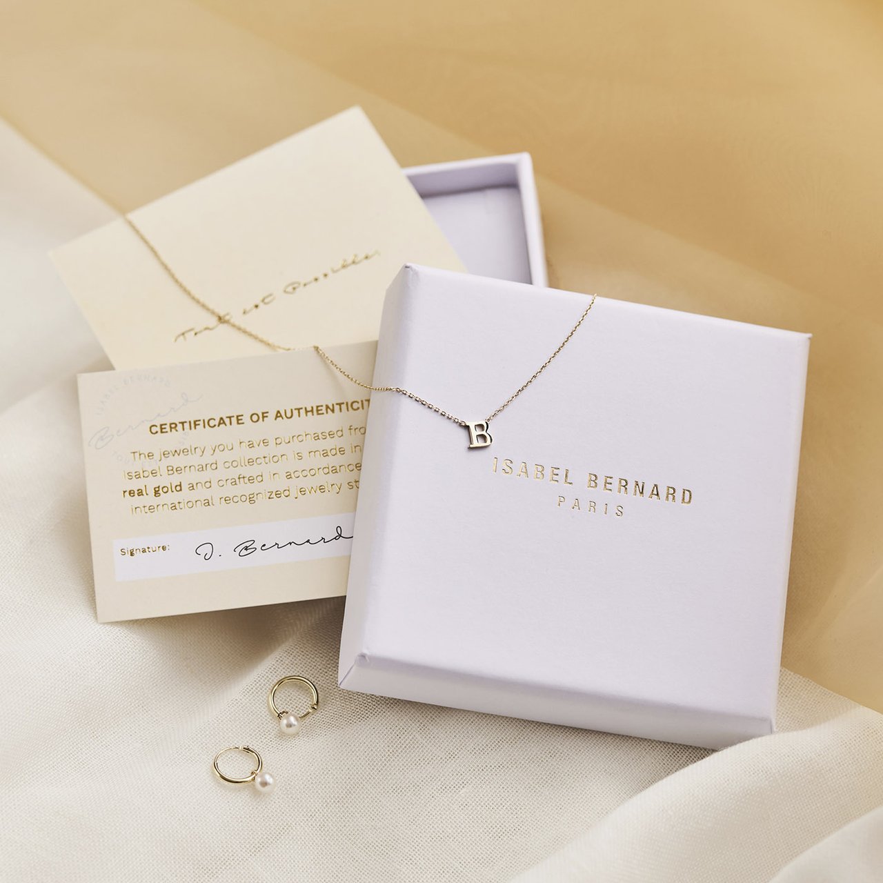 Isabel Bernard Rachel Armband - Letter V Zilver