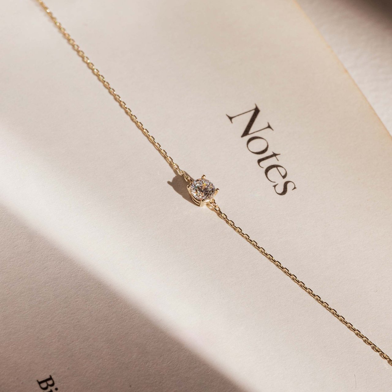Isabel Bernard Armband met Zirkonia Goud