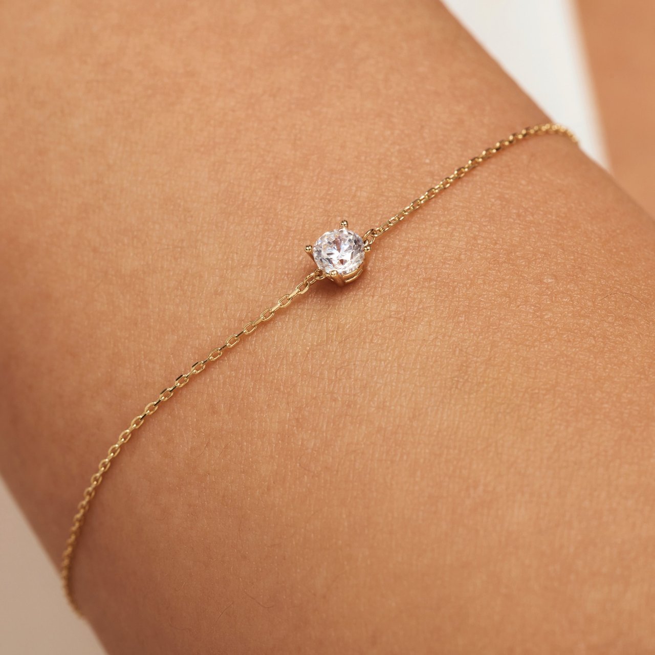 Isabel Bernard Armband met Zirkonia Goud