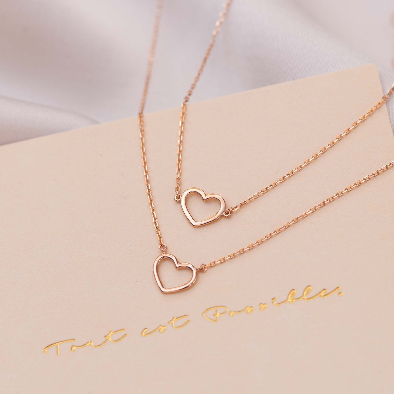 Isabel Bernard Amore Ketting Roze