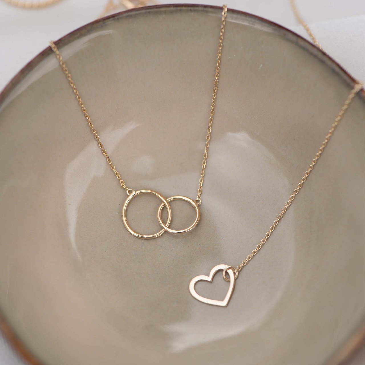 Isabel Bernard Loulou Ketting Goud