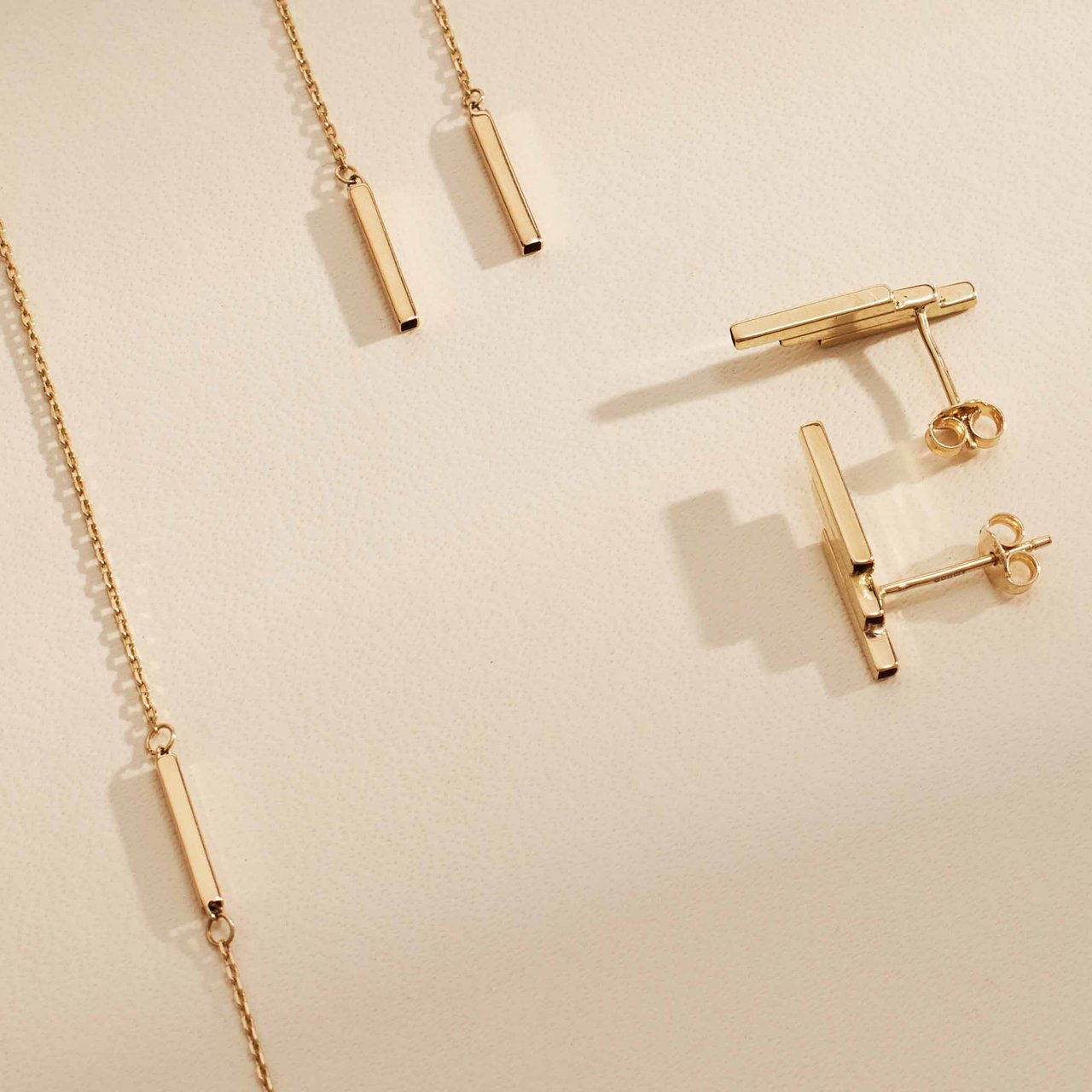 Isabel Bernard Le Marais Rosalie Oorhangers Goud