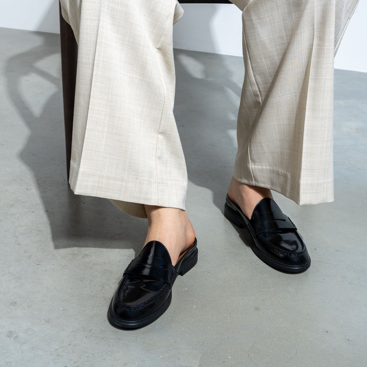 Isabel Bernard Vendôme Blandine Kalfsleer Loafers Zwart
