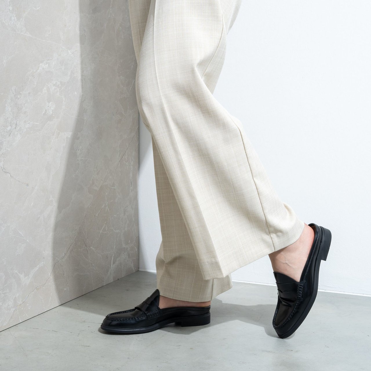 Isabel Bernard Vendôme Blandine Kalfsleer Loafers Zwart