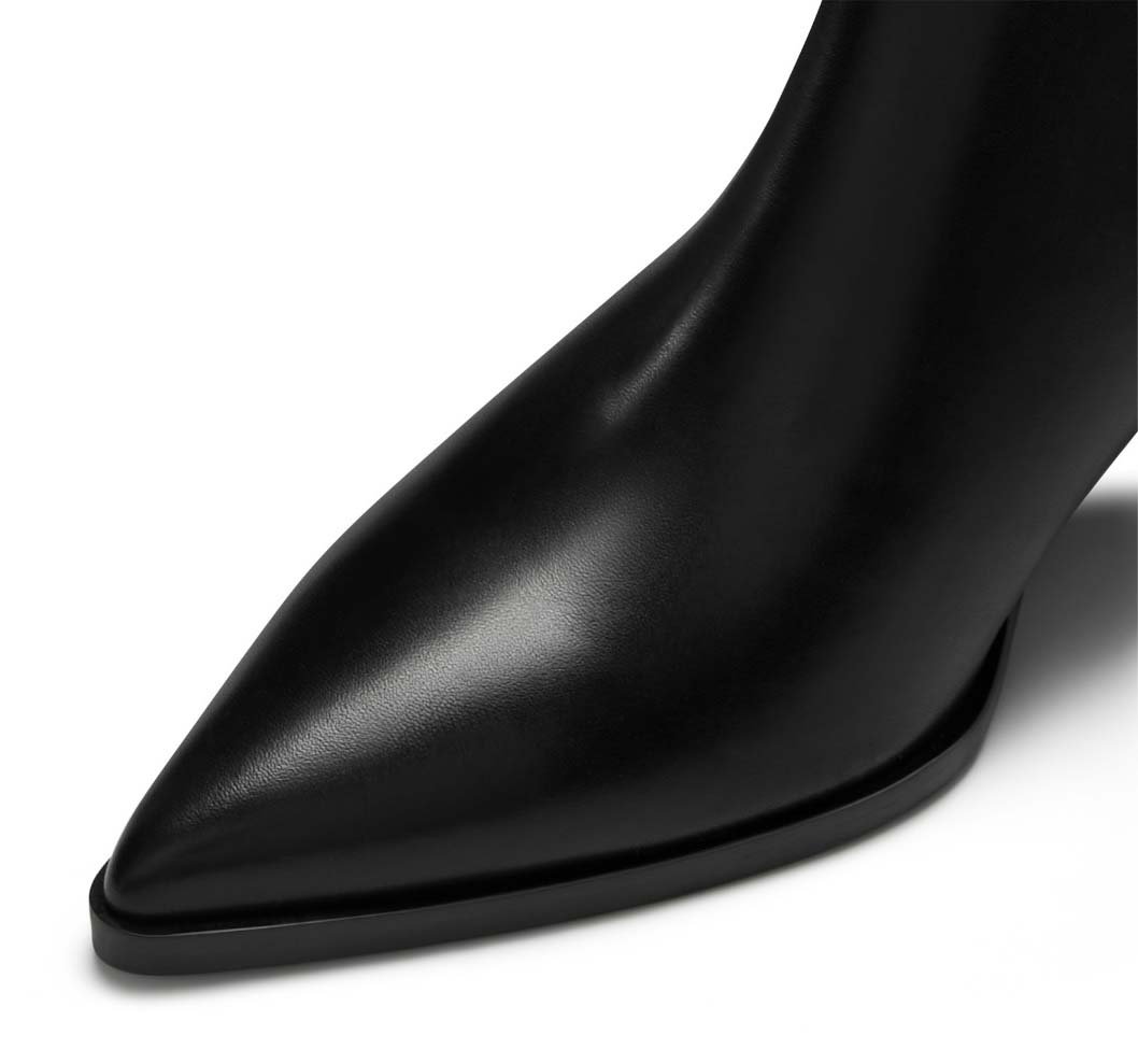 Isabel Bernard Vendôme Lola Kalfsleer Korte Laarzen Zwart