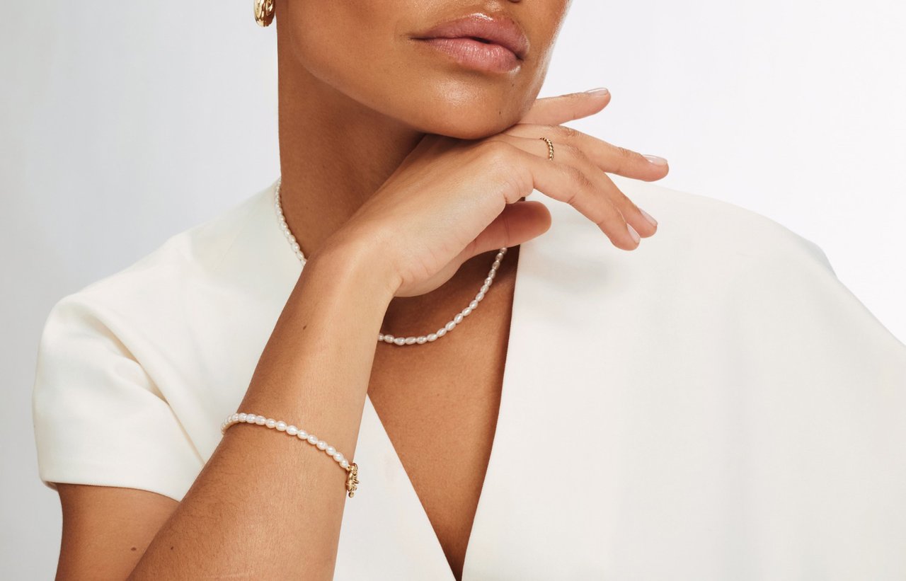 Isabel Bernard Cadeau d'Isabel Gift Set met Zoetwaterparel Goud